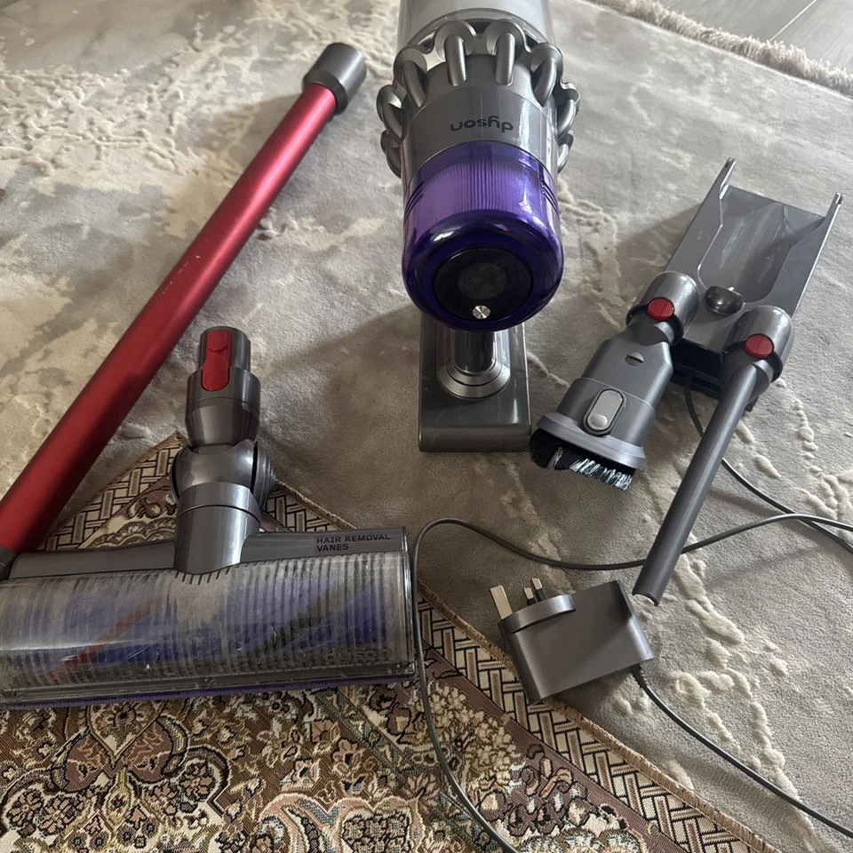 Dyson V11 Extra, photo 2 of 3