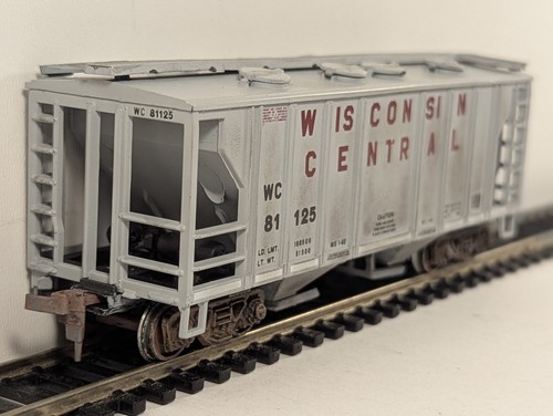 MDC Roundhouse Spur HO 35ft Covered Hopper 81125 Wisconsin Central | Condition: Used