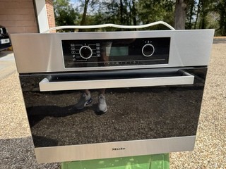 Miele DG5061 Steam Oven Black & Steel