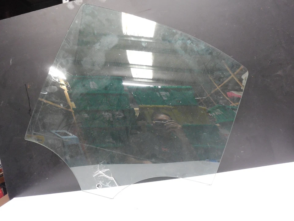 Ventana puerta trasera derecha auto cristal 43R-001193 01-07 mercedes-benz w203 c230 c280 Foto 2 de 4