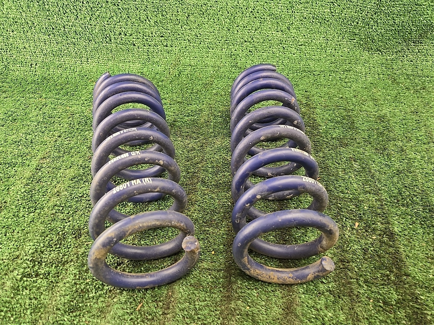 14-24 MASERATI GHIBLI REAR SUSPENSION LEFT & RIGHT COIL SPRING PAIR SET OEM