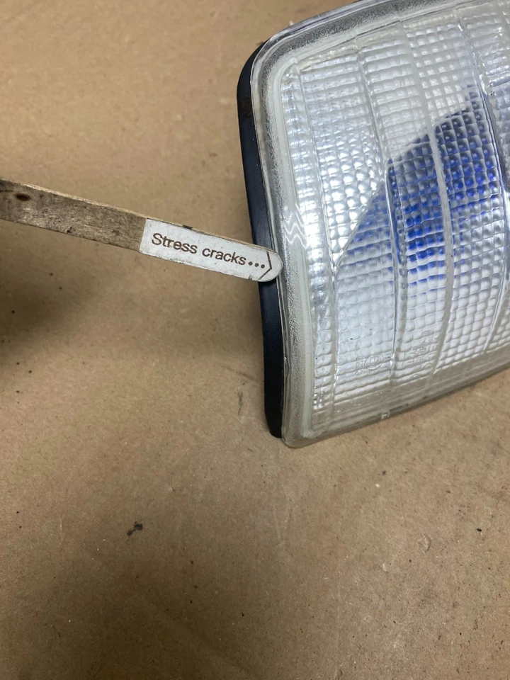 Mercedes-Benz W201 190E 190D 1982 a 1993 esquina delantera derecha transparente S0227 PS Foto 4 de 4