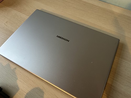 Medion E15407 i5-1035G1 @ 1.0GHz 8GB DDR4 256GB SSD Windows 11 Grade B EL1402 - Picture 7 of 8