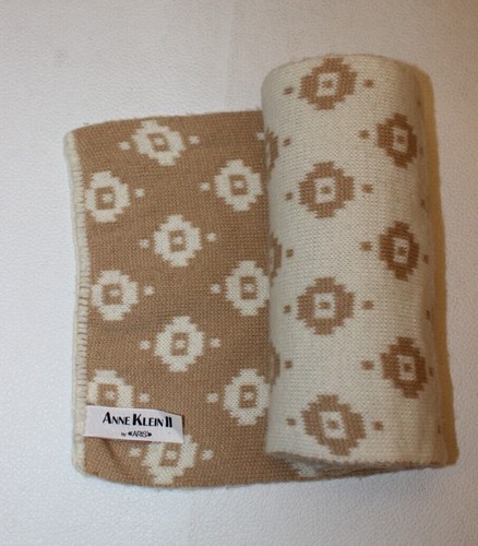 Anne Klein Ivory Beige Geometric Scarf Acrylic Rectangle OS - Picture 3 of 4