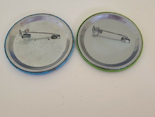 Pokemon Go Button Pins Set Of 2 - Picture 2 of 2