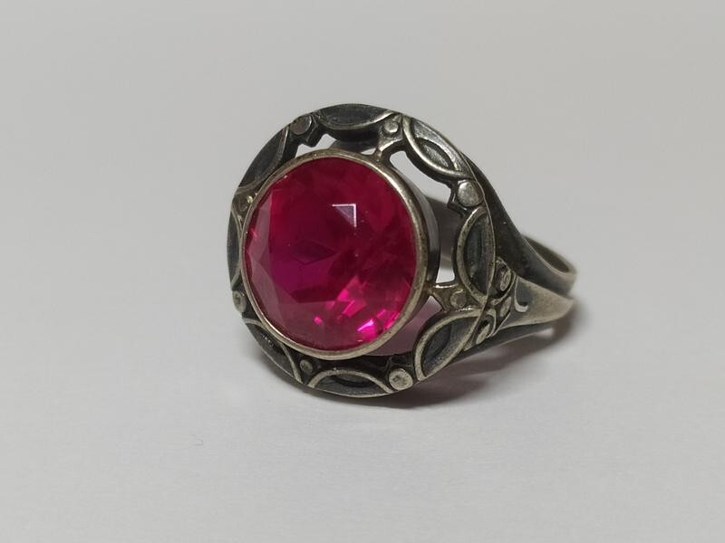 Vintage Luxury Soviet RING Silver⭐875 with a Large Big Ruby 10.5US