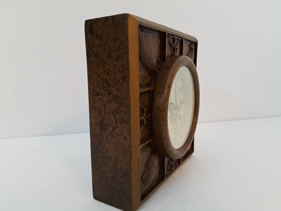 Desk Clock Fishing/Angling Resin Fish & Hooks Design Square Brown Quartz - Image 3 of 4