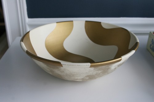 Vintage Mid Century Modern /Hollywood Regency Ceramic Bowl - Picture 3 of 3