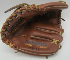 Wilson Fieldmaster Righthand Outfield Baseball Mitt. Youth Size Small. A2614