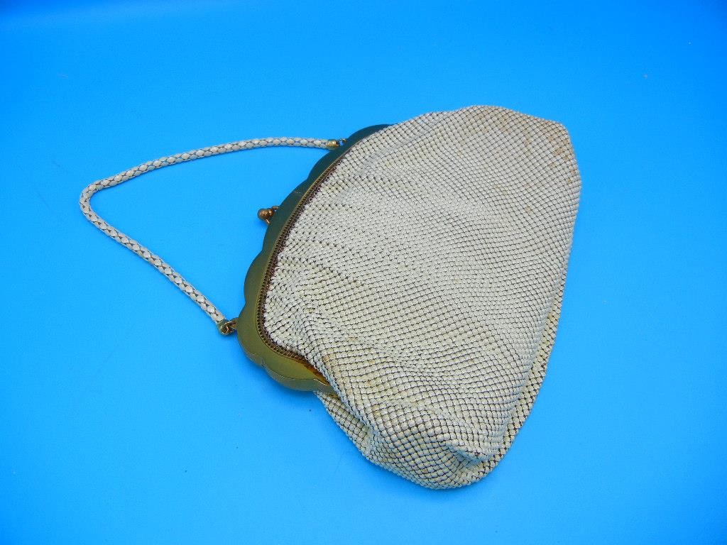 Foto 1 di 18