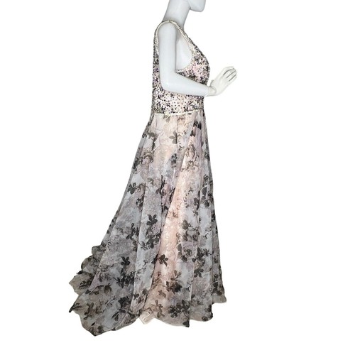 Mac Duggal Size 14W Floral Beaded sleeveless I Illusion Plunge Gown Train - Picture 6 of 11