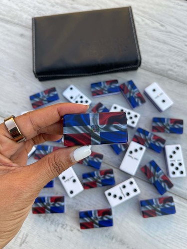 Dominikanische Republik Flagge Jumbo Profi Acryl Domino Set mit Metall Spinner - Bild 1 von 9