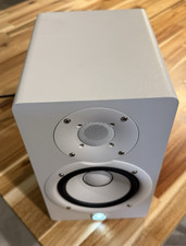 Yamaha HS5 Powered Studio Monitor - White