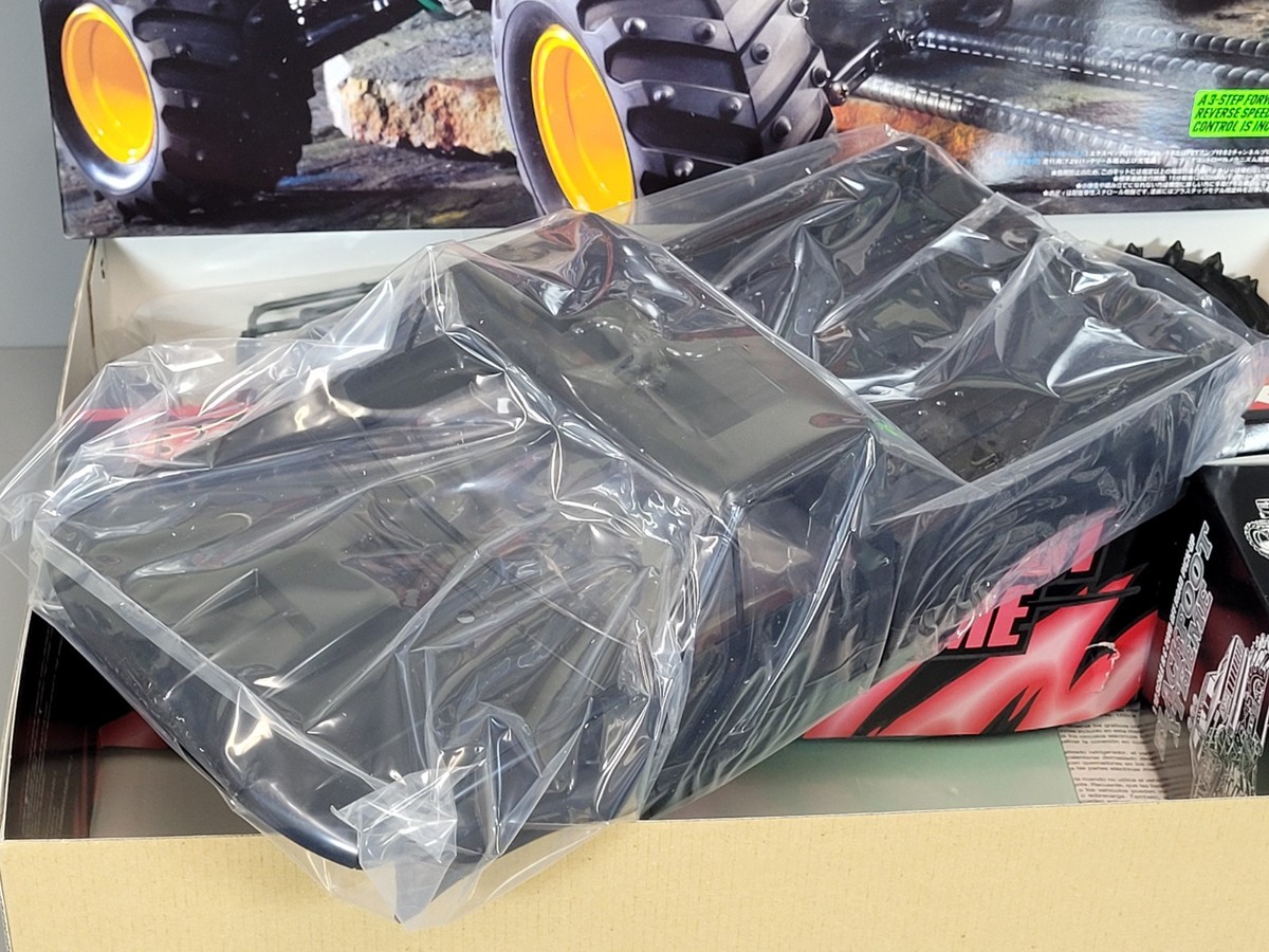 New Tamiya 1/10 R/C Blackfoot Xtreme 2WD Off Road Monster Truck