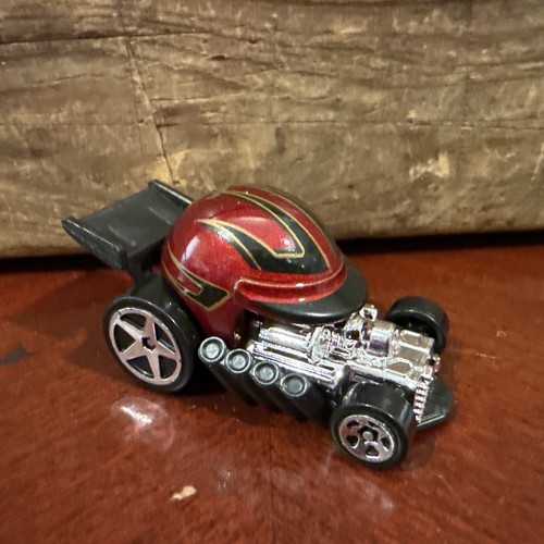 Hot Wheels 2021 HW Daredevils Guarnizione Testa Stunt Veicolo Casco Auto - Foto 1 di 4