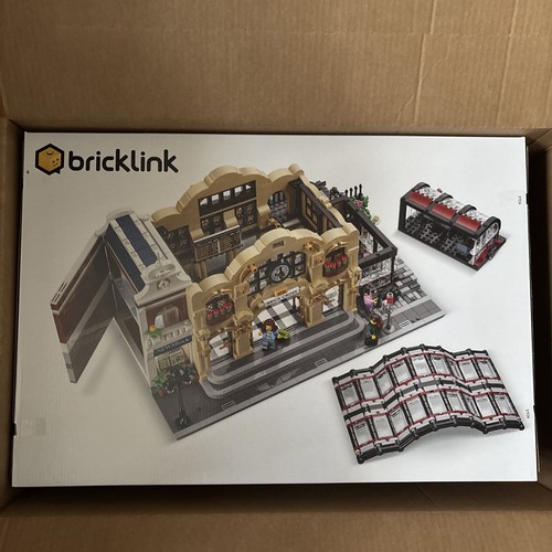LEGO 910034 Brick Cross Train Station Bricklink Designer New/Sealed - Picture 2 of 3