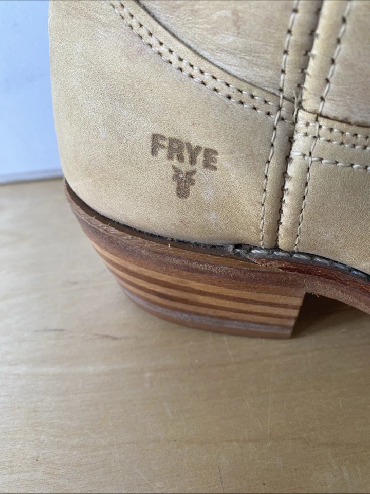 Botas FRYE Austin 7M couro amarelo recorte floral vaqueira ocidental EUA arranhado - Imagem 3 de 4