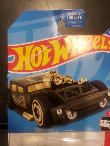 Hot Wheels HW Rescue 2/10 Lethal Diesel 121/250 grün neu Maßstab 1:64 Diecast Auto - Bild 4 von 4