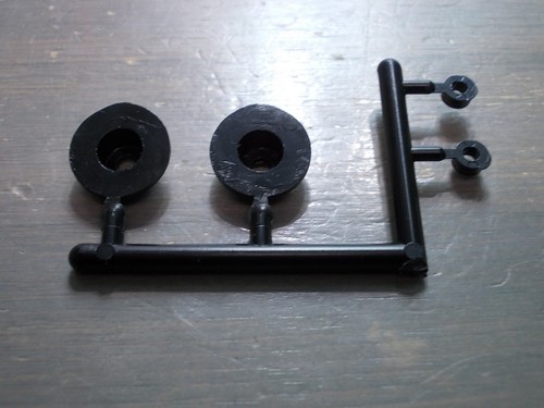 DA-30 DA30 Plastic Parts (#1) - Kyosho Vintage USA-1 (Electric & Nitro Versions) - Picture 3 of 3