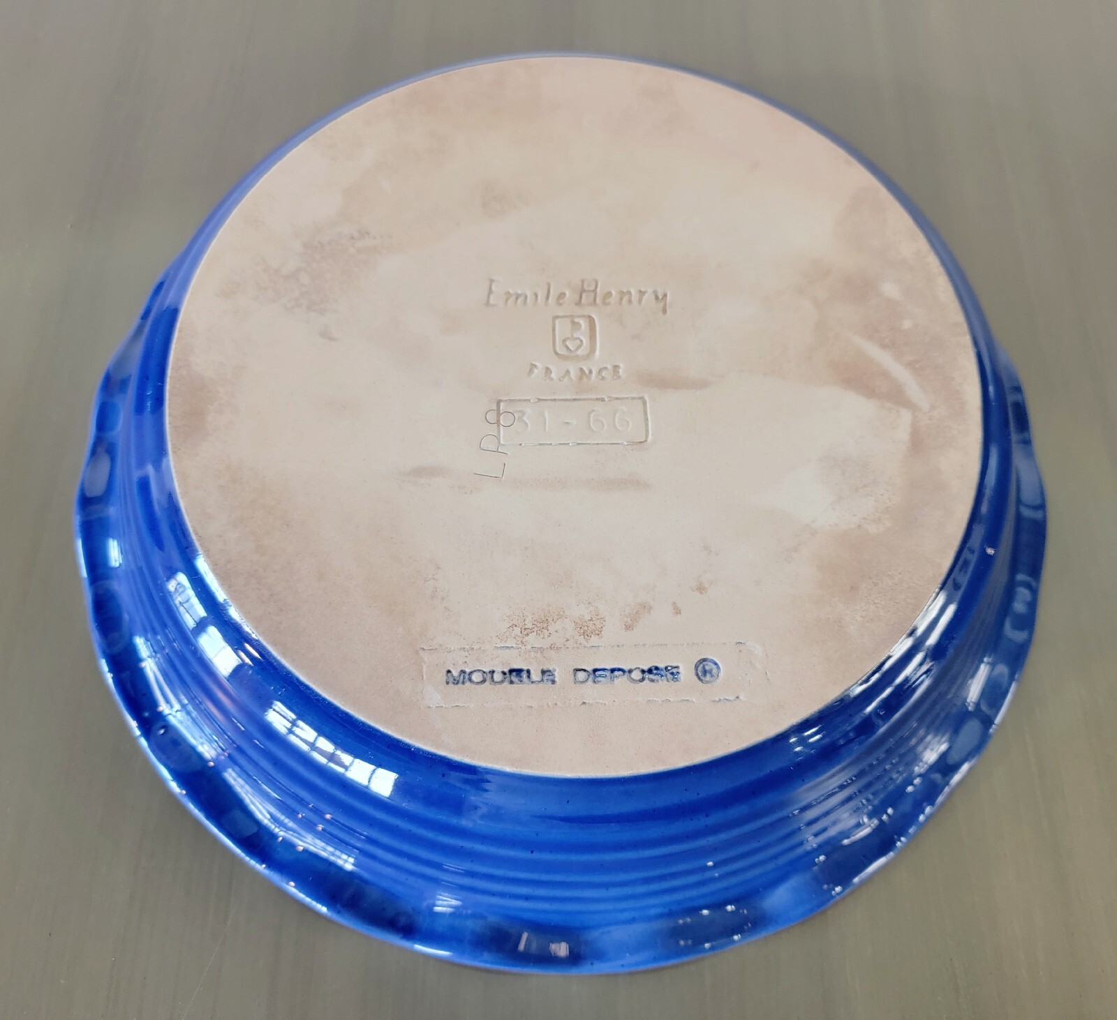 Emile Henry Set of Two Extra Large and Regular Deep Dish Pie Plates eBay