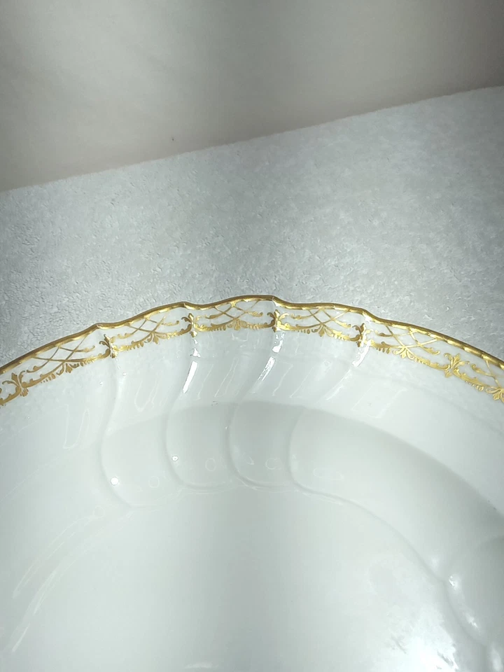 Plato de pastel KPM vintage blanco y dorado de 10 pulgadas Foto 3 de 4