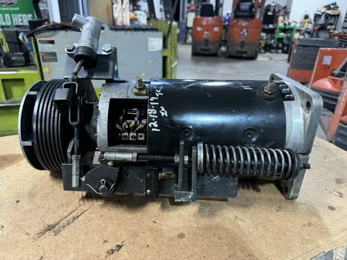 109594 Crown Forklift, Good Used Drive Motor W/Electric Brake 36 Volt - Picture 6 of 9