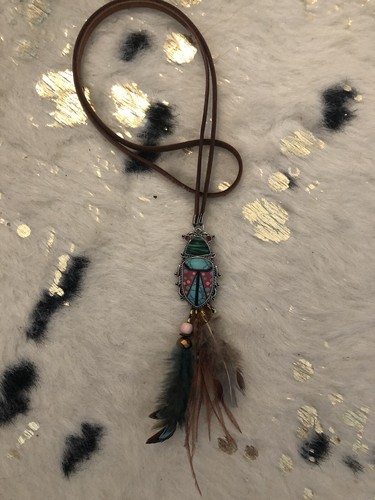 Western Necklace One-of-A-Kind Metal Beetle Feathers - Picture 3 of 4