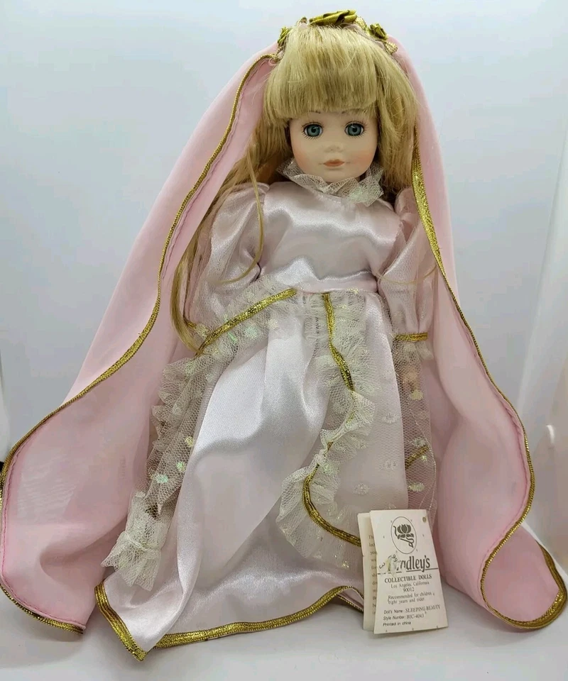 Muñeca de porcelana Bradley's original coleccionable de la Bella Durmiente de Beth llyssa 12" Foto 2 de 4