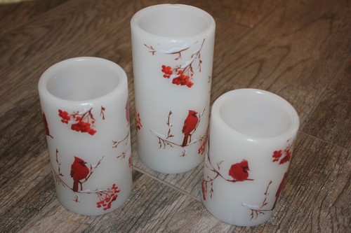NEW Boxed Set of 3 Cardinal Red Bird Christmas Remembrance LED Flameless Candles - Picture 5 of 8