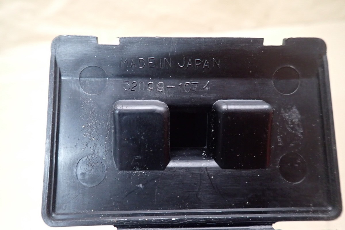 きゅページ 1991 KAWASAKI NINJA ZX6 ZX600 C LARGER STORAGE POCKET