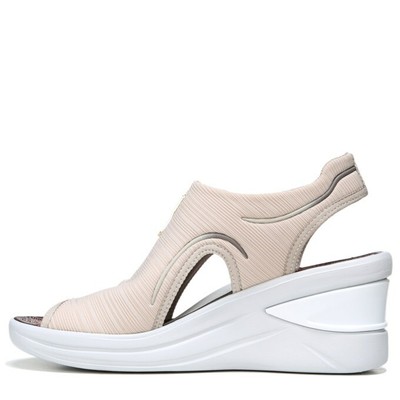 naturalizer bzees sandals