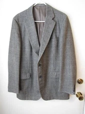 Holt Renfrew men Suit jacket gray color 44 Long tall 100% wool 2 button Nice