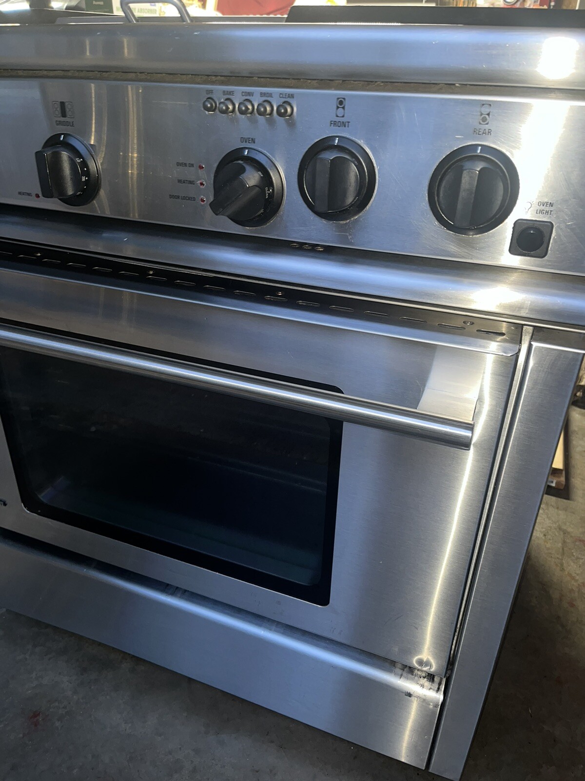 GE monogram Dual Fuel Stove Range Gas 220 Plug Convection Oven Flat