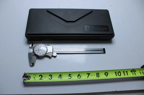 USED MITUTOYO DIAL CALIPER 505-742 SHOCK PROOF .001" 6" WITH CASE