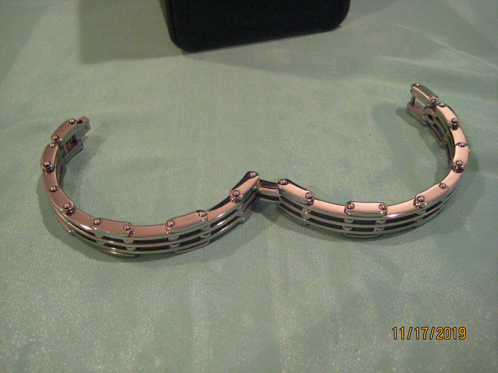 Picture 3 of 4