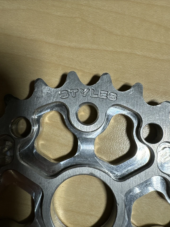 Roda dentada Quamen BMX 24 T ensino médio autêntica alumínio EUA cemitério planície - Imagem 4 de 4