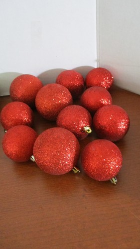11er Set rote GLITZER BRUCHSICHERE BALLORNAMENTE ~ 2 verschiedene Größen - Bild 1 von 2