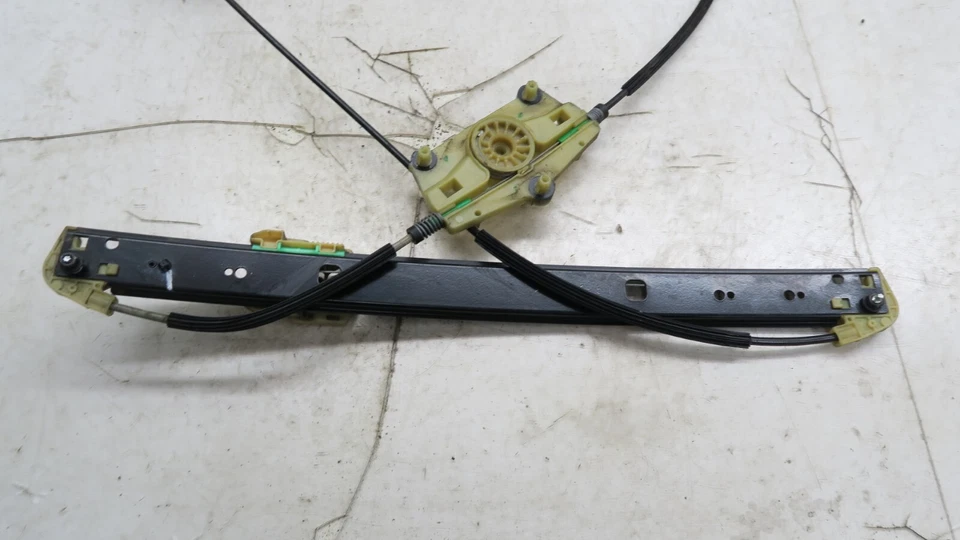 Regulador de ventana del lado del conductor delantero izquierdo Audi Q7 2010-2015 OEM Foto 3 de 4