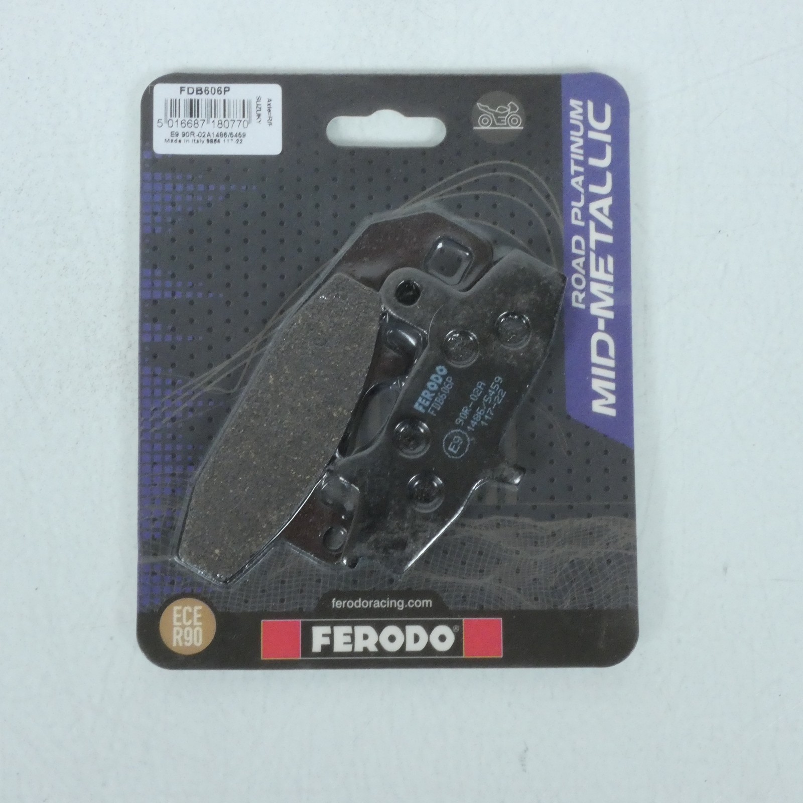 Plaquette de frein Ferodo résolvant les sifflements sur moto Suzuki DR 800 S Big avant