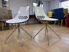 Lot - 2 chairs: CALLIGARIS JAM DINING CHAIR SLEIGH STYLE Cream & White