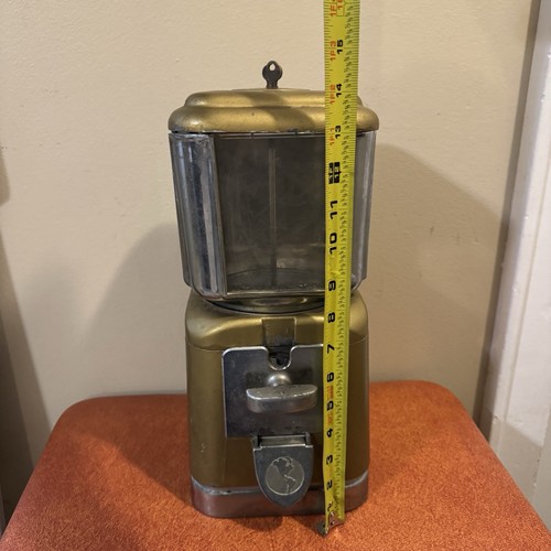 Vintage Universal Vendors of St. Louis MO. Gumball Machine 5 Cent Working W/ Key - Picture 4 of 11