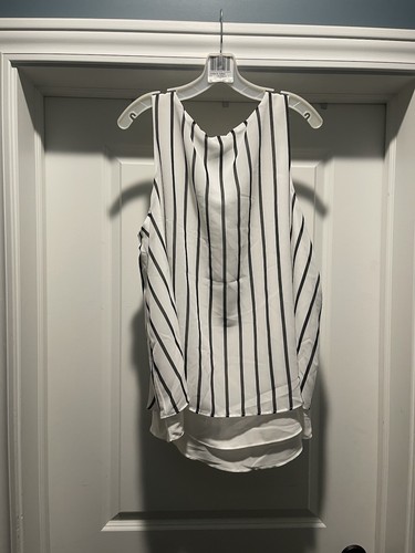 Torrid Georgette Double Layer Swing Tank Black & White Stripes NWT Women's Sz 1X - Picture 3 of 3