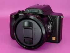Panasonic Lumix DMC-FZ20 5MP Digital Camera - Tested and Working
