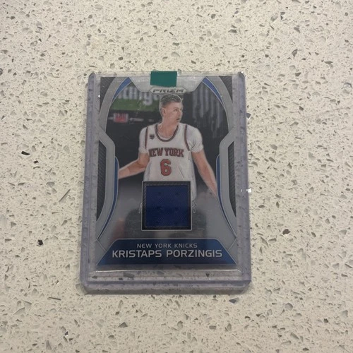 2017-18 Prizm Sensational Swatches #71 Kristaps Porzingis New York Knicks