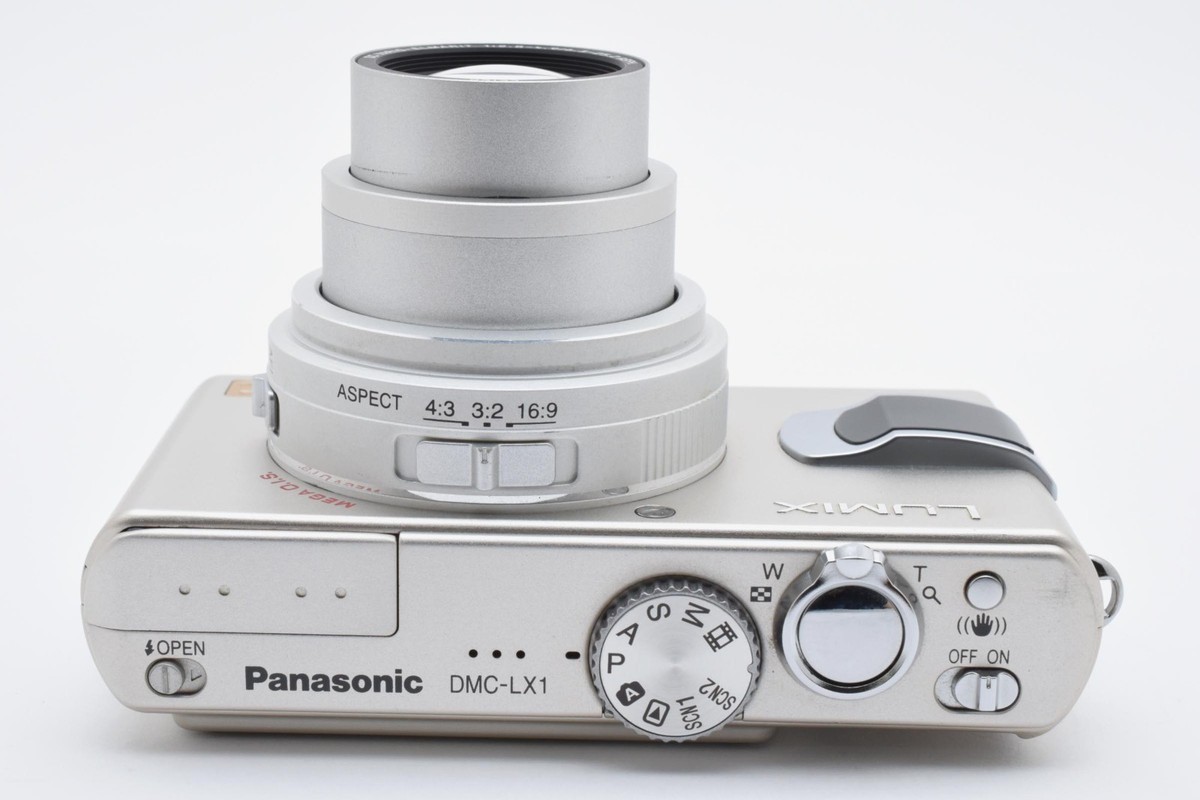 希少♦️Panasonic LX1 Panasonic Lumix DMC-LX1 Leica lens DIGITAL CAMERA SILVER 8.4