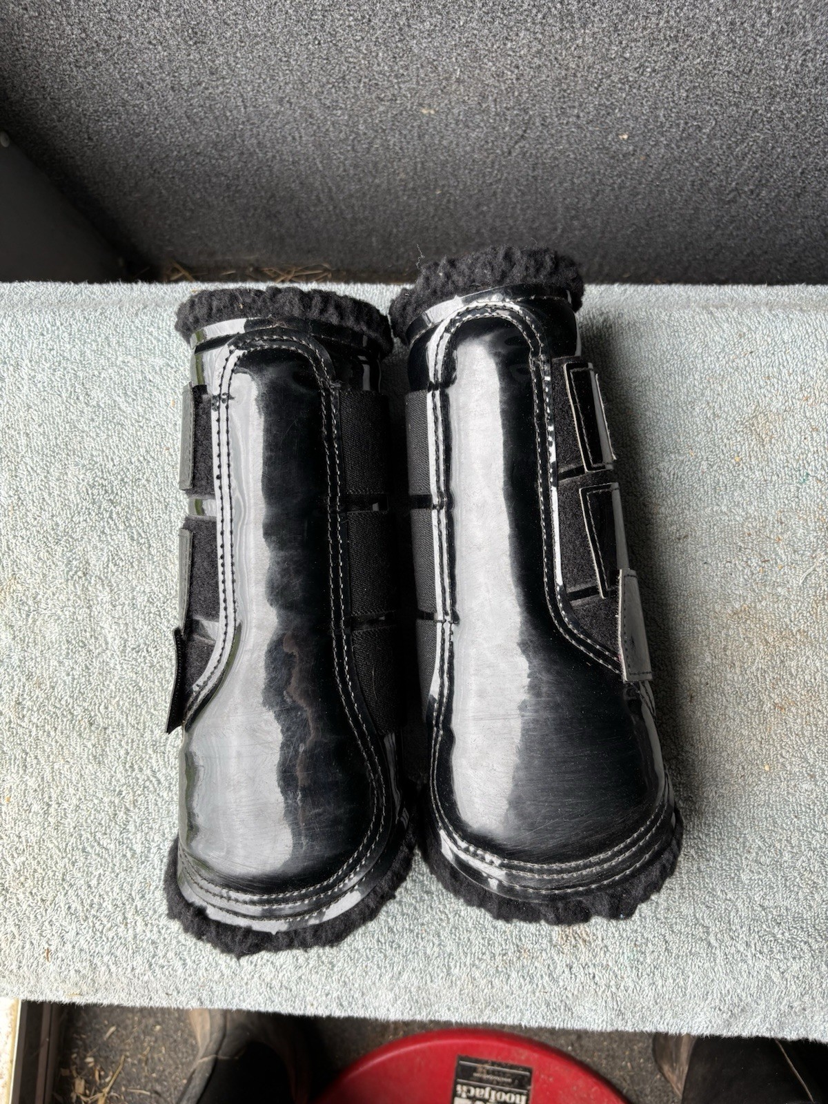 DSB Boots Glossy Black Large Horse Fleece