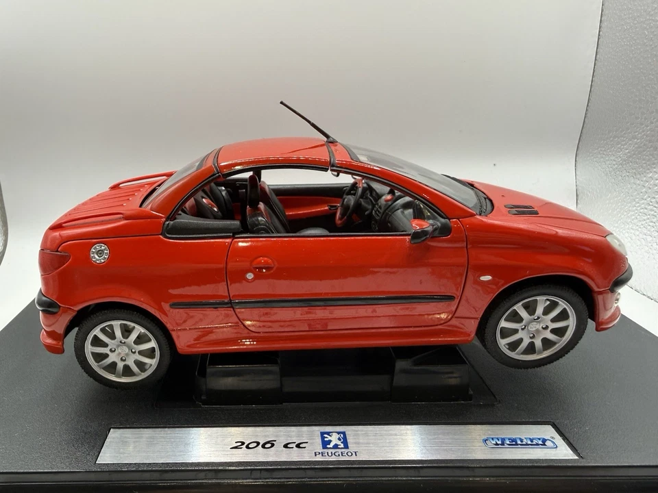 Welly 1:18 Peugeot 206 CC - Red Diecast Model Car Very Rare! Working Roof - Image 2 of 4