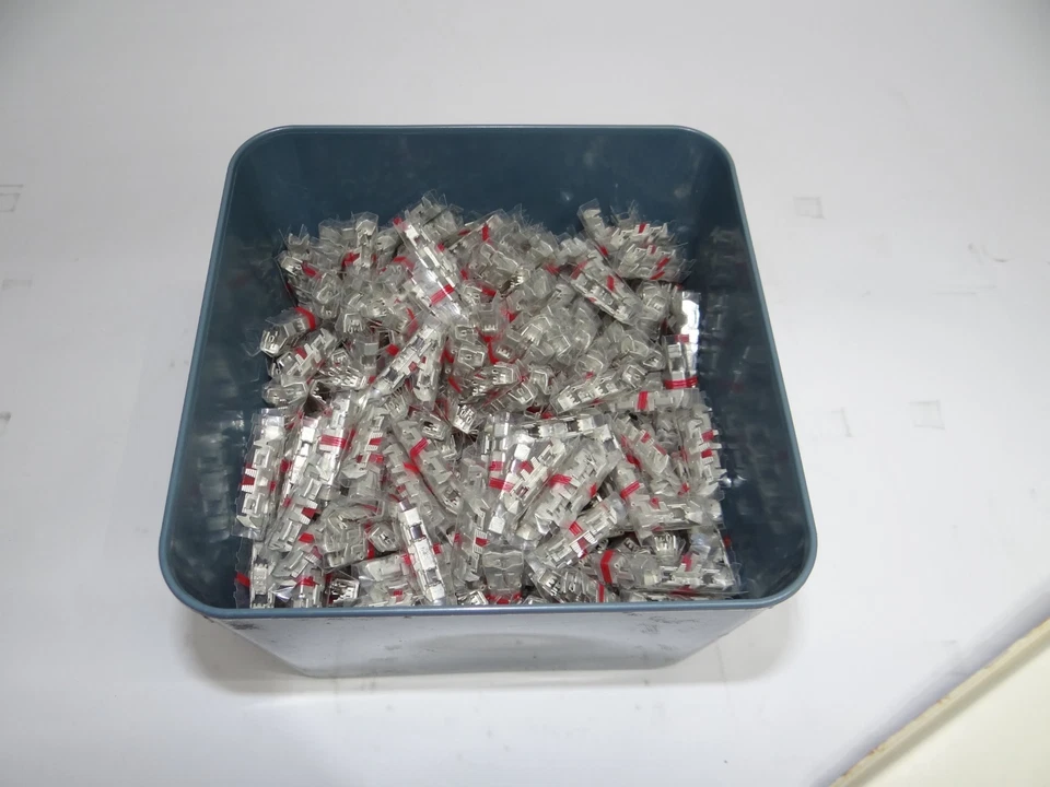 TYCO AMP RED PICABOND SPLICE CONNECTOR 60947-3 calibre 24-19 fio tamanho - Imagem 3 de 3