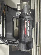 RotoZip SCS01 Spiral Saw Tool Corded With Hard Case Bits And Manual. Tested.