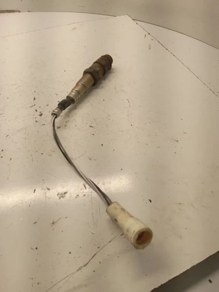 Sensor de carrocería F150NUEVO 2004 1096450 Foto 2 de 4